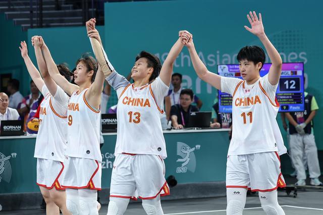 Ning重返赛场，领先优势明显首场状态出色，中国队观众沸腾！